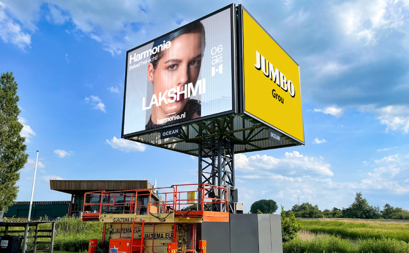 Ecran LED double face autoportant