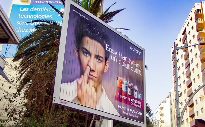 Afficheur trivision prêt à l'emploi 1