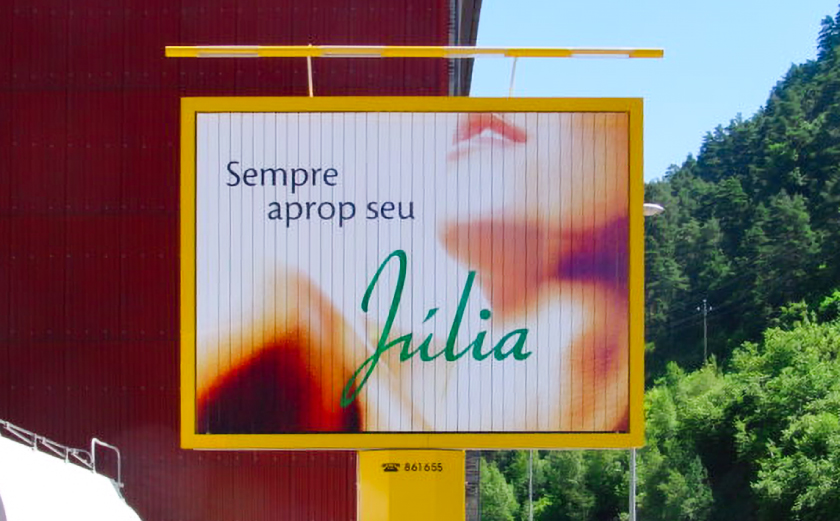 Afficheur trivision prêt à l'emploi