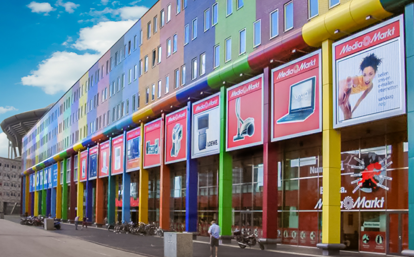 Trivision signe sur un centre commercial