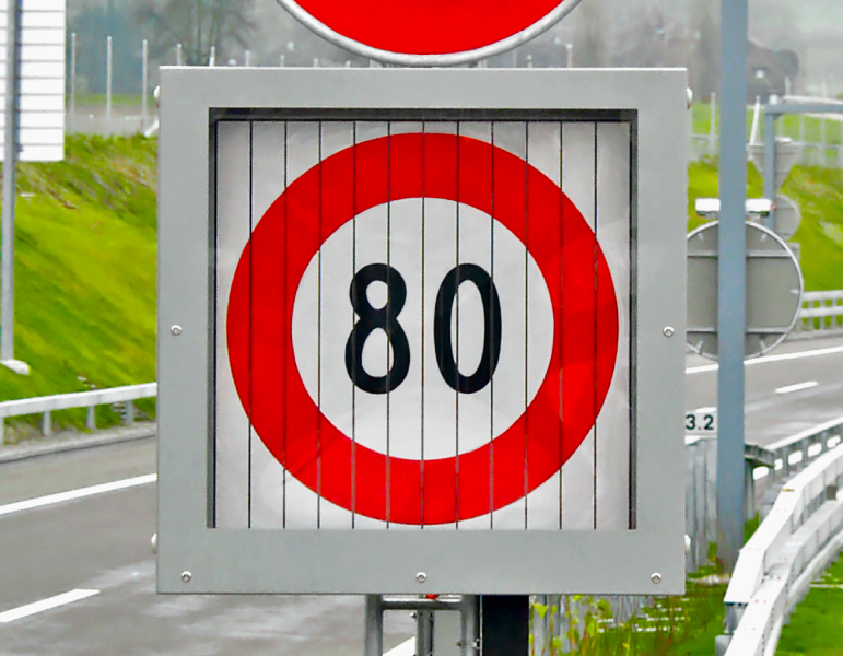 Variable speed limit sign 7