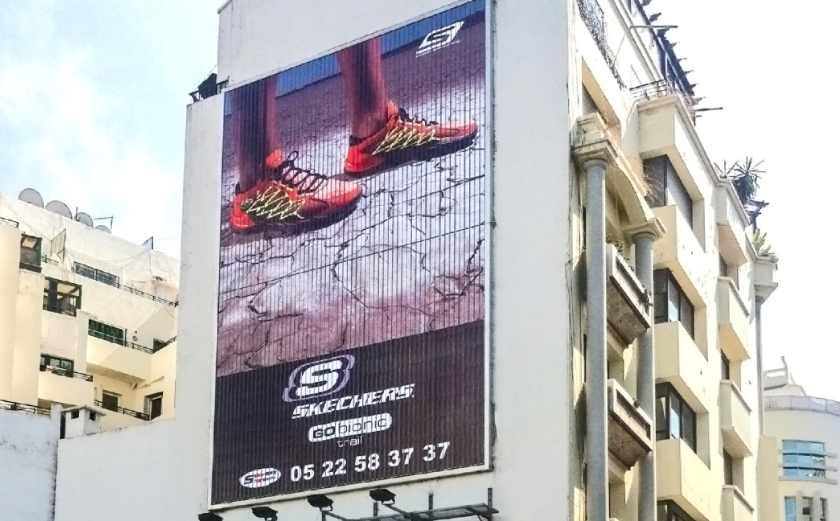 Afficheur mural à ondes ultraviolettes pour l'extérieur 2